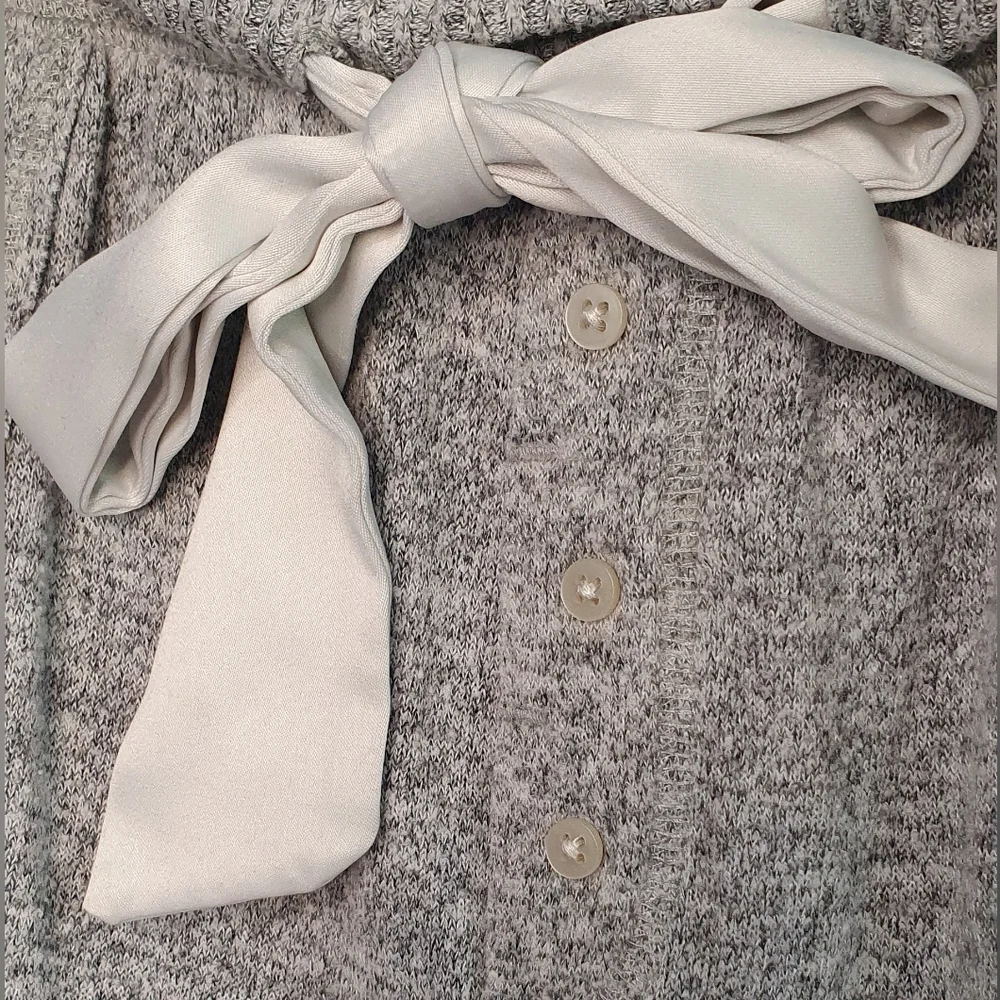 Abercrombie & Fitch Gray Pajama Pants - Picture 6 of 10